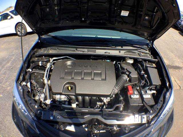 2017 Toyota Corolla SE 4dr Sedan CVT